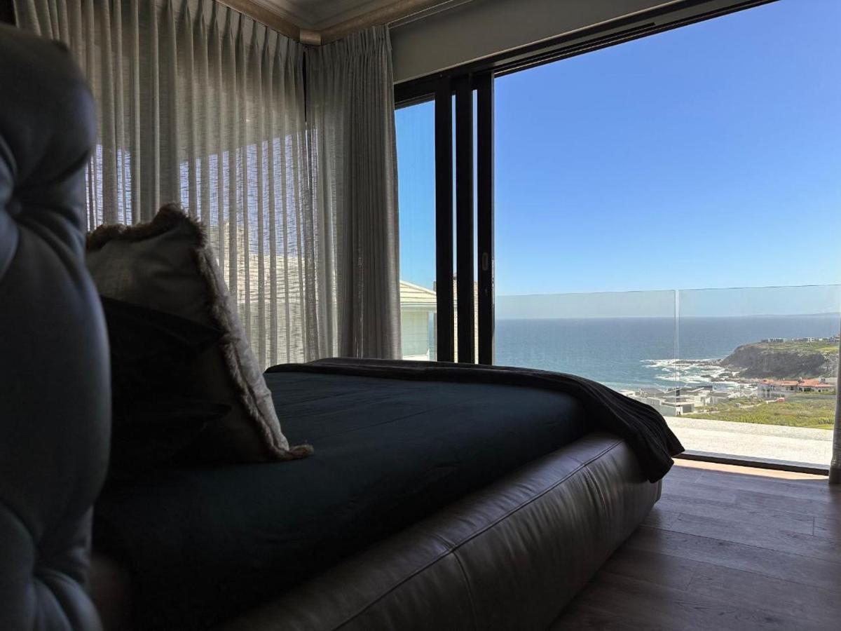 Luxury Home Located On Pinnacle Point Golf Estate Mossel Bay Exterior photo